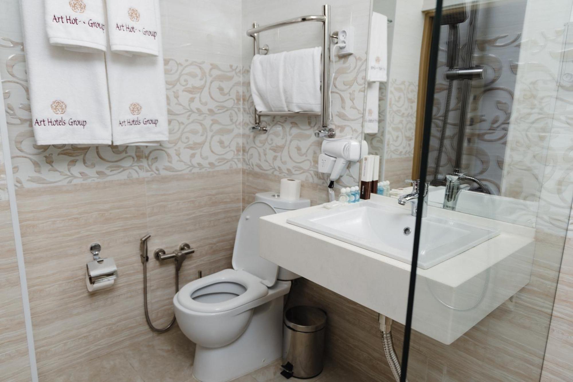 Art Royal Hotel Tashkent Exterior photo